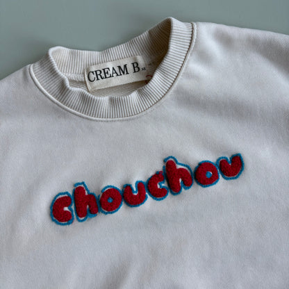 White sweatshirt with 'chouchou' embroidered text - Village Concept Store