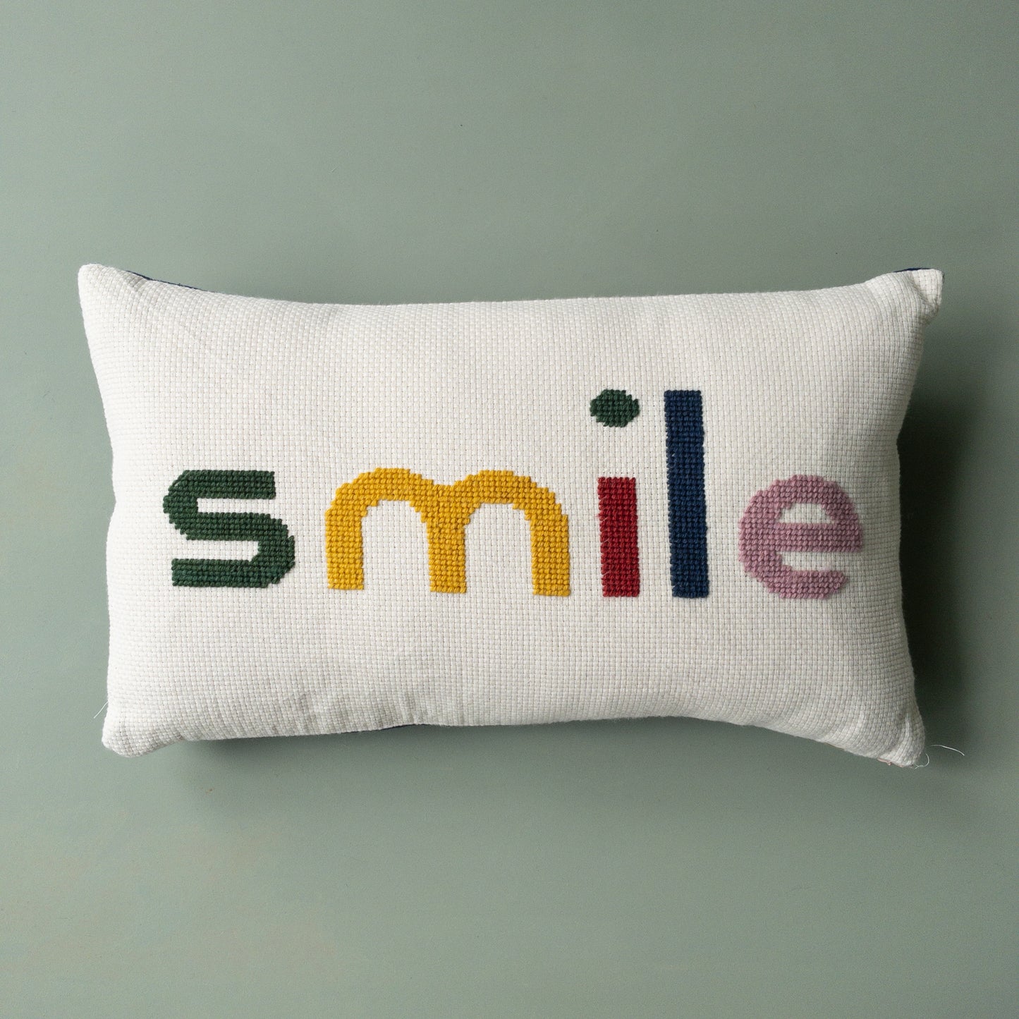 SAMPLE Smile Needlepoint Cushion