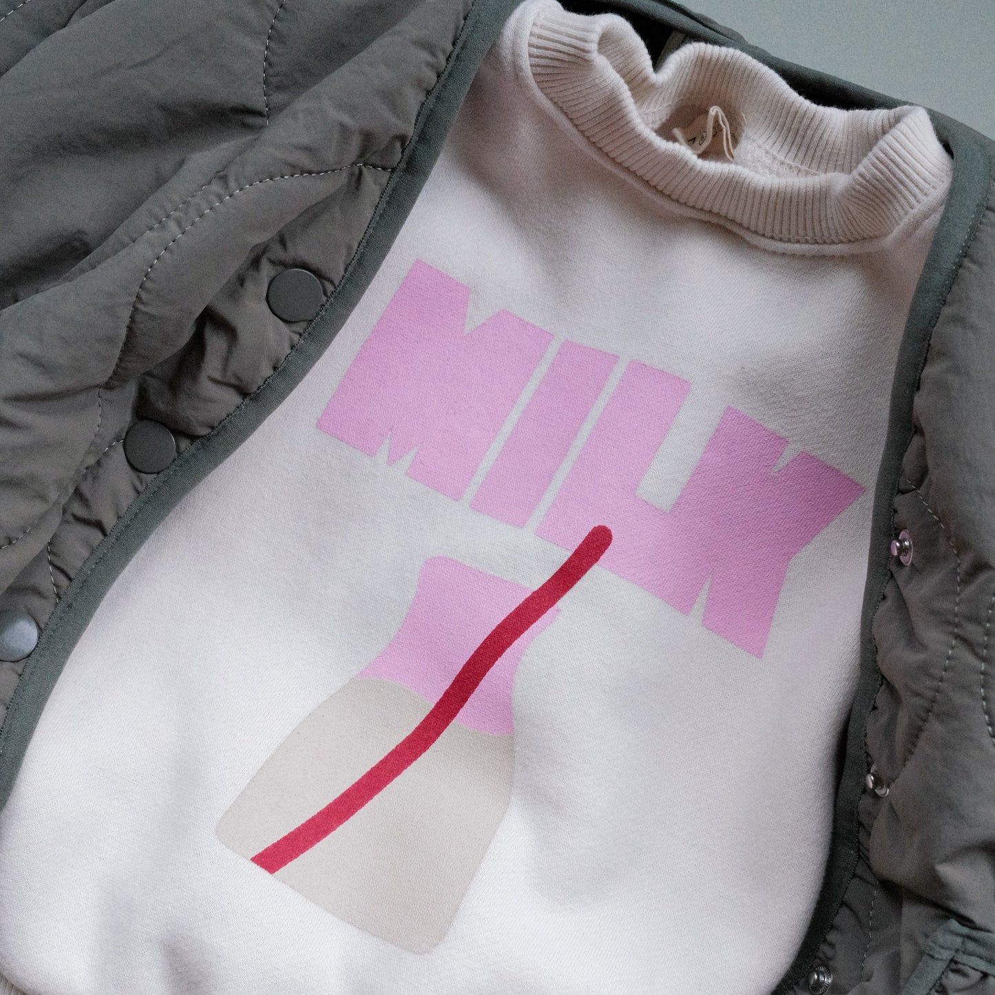 Milk Bottle Sweatshirt in Milky White & Candy Pink